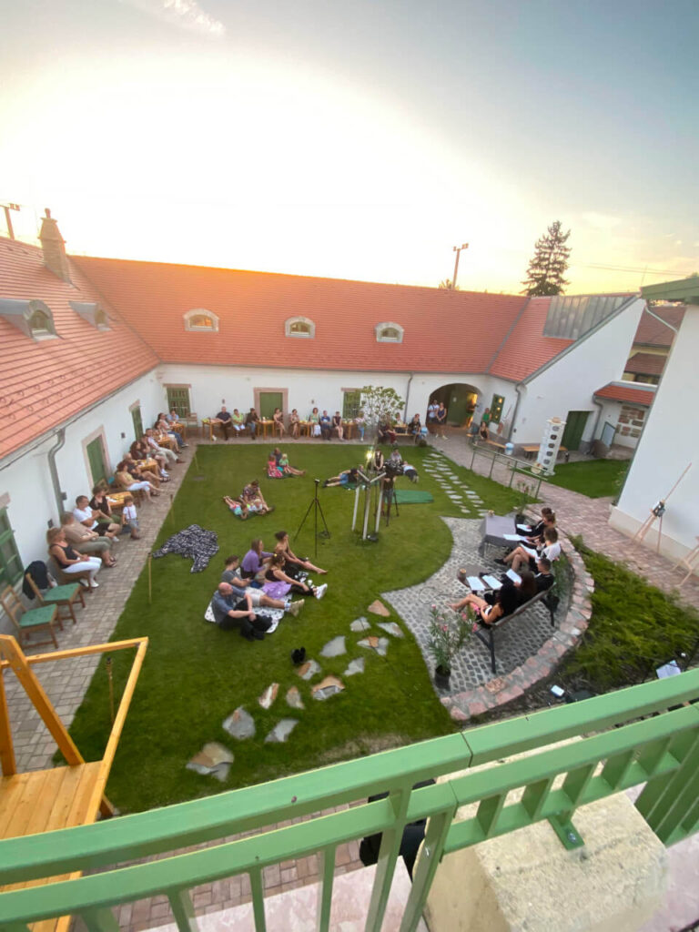 Kőfaragóház Irodalmi est